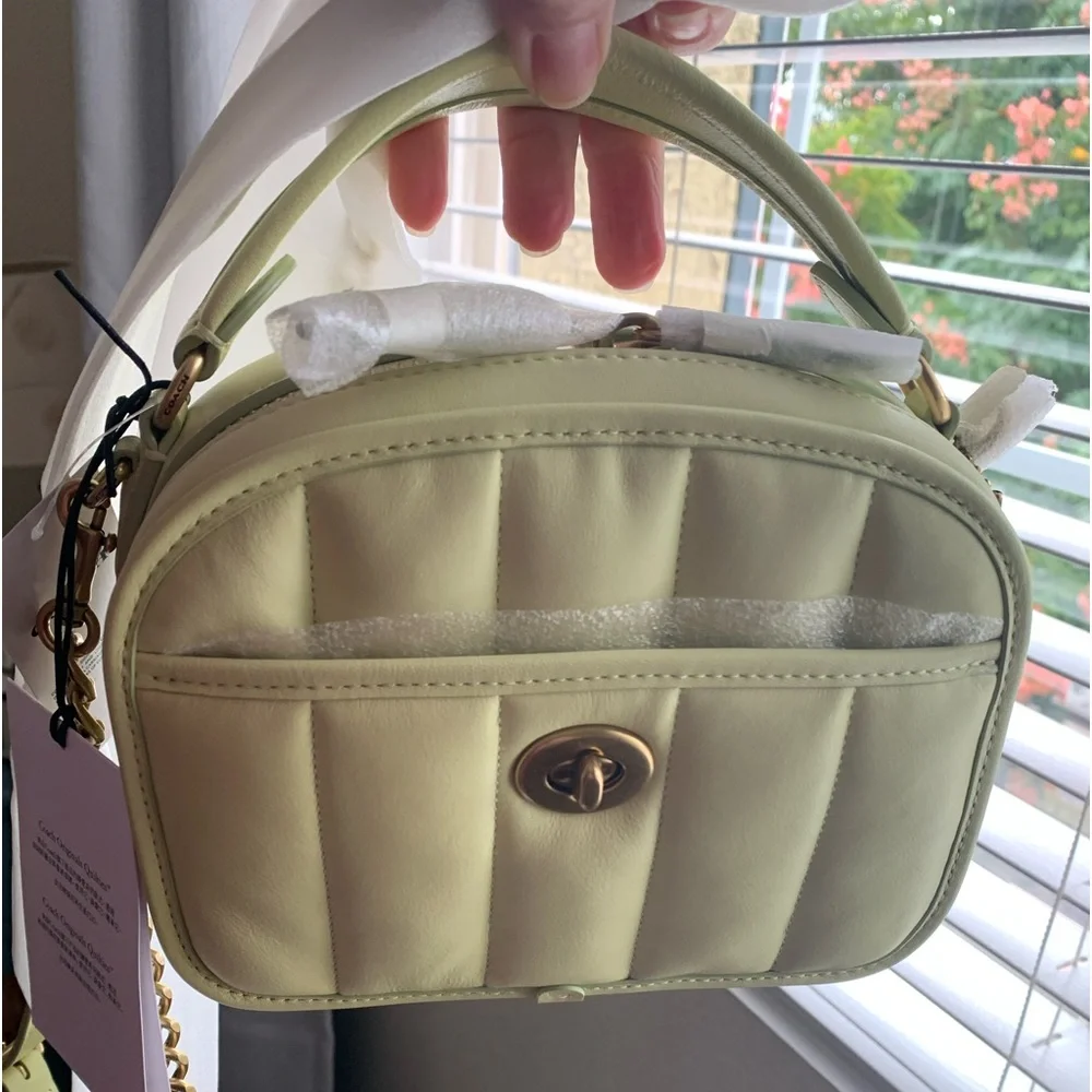 Coach Lunchbox Top Handle With Quilting - Picture 6 of 13